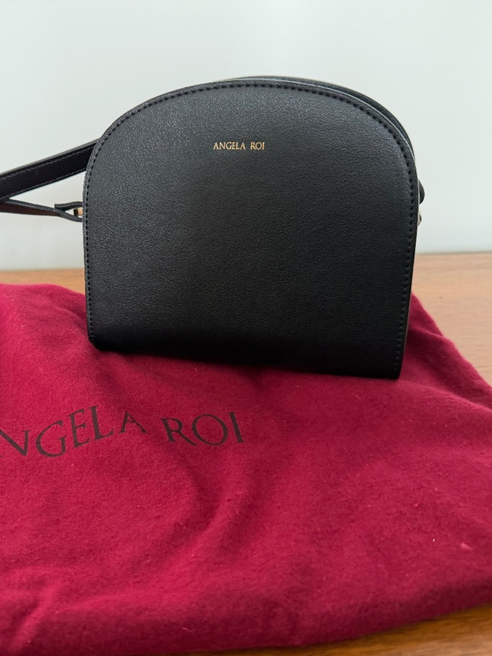 LUNA CROSS-BODY - Black